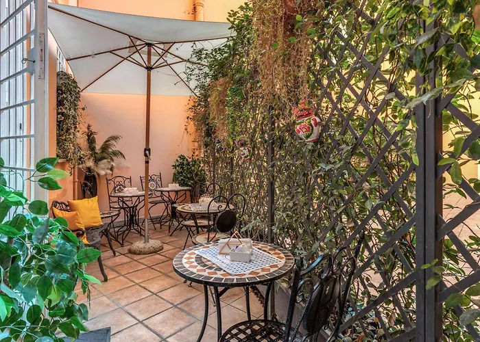 Opera Suites Pinciana